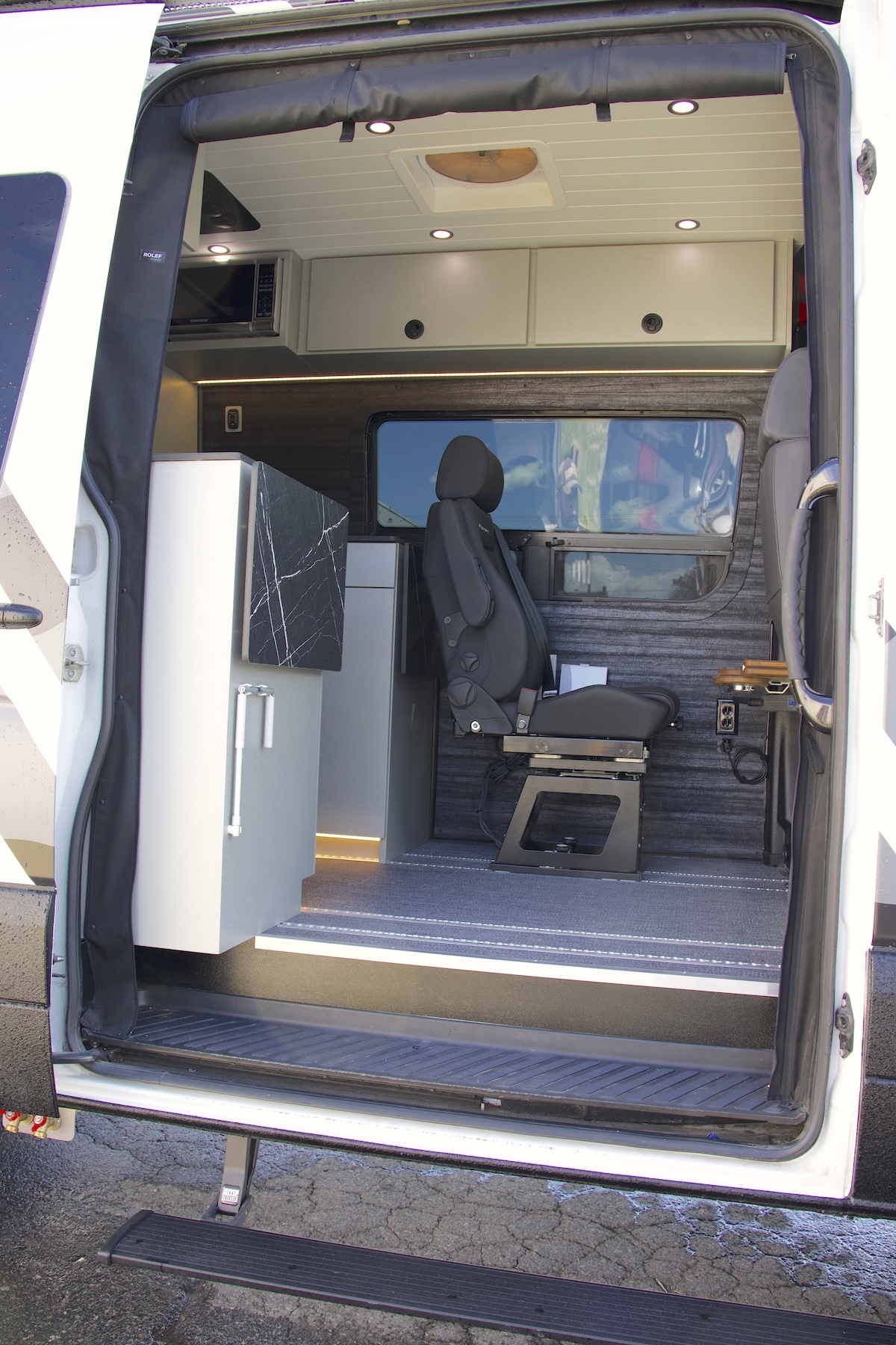 COLONISTA × VAN LIFE SUPPLY VAN KITS – VanLab